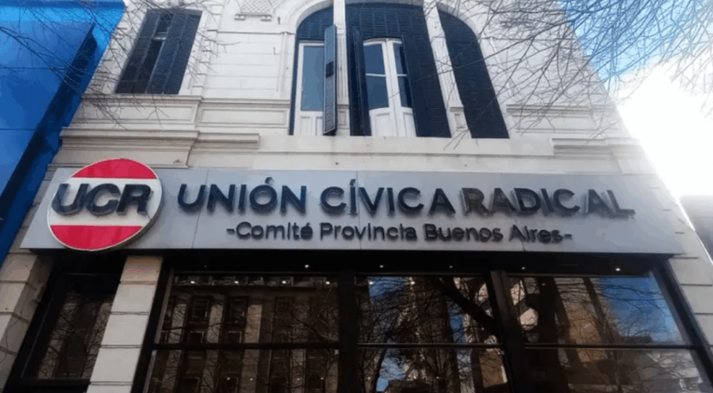 La UCR La Plata convocó a un acto en Plaza Moreno a 42 años de la recuperación de la&nbsp;democracia