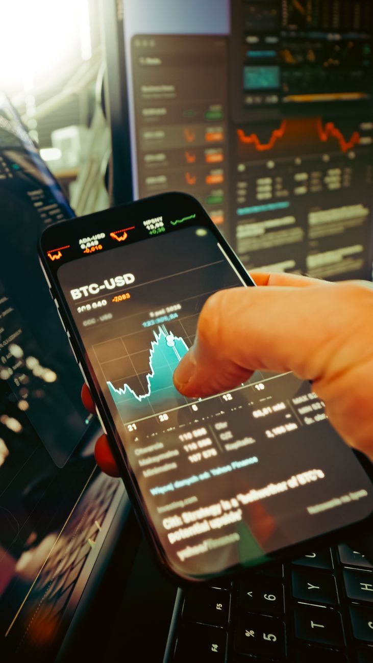 Dólar blue: nueva suba de cinco pesos en la jornada de hoy